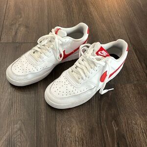 Nike Men’s Court Vision